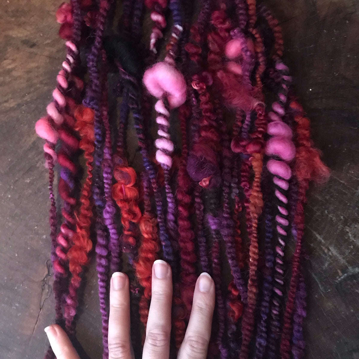 RESERVE Louise D. Burgundy art yarn 100g 19y - Mynoush