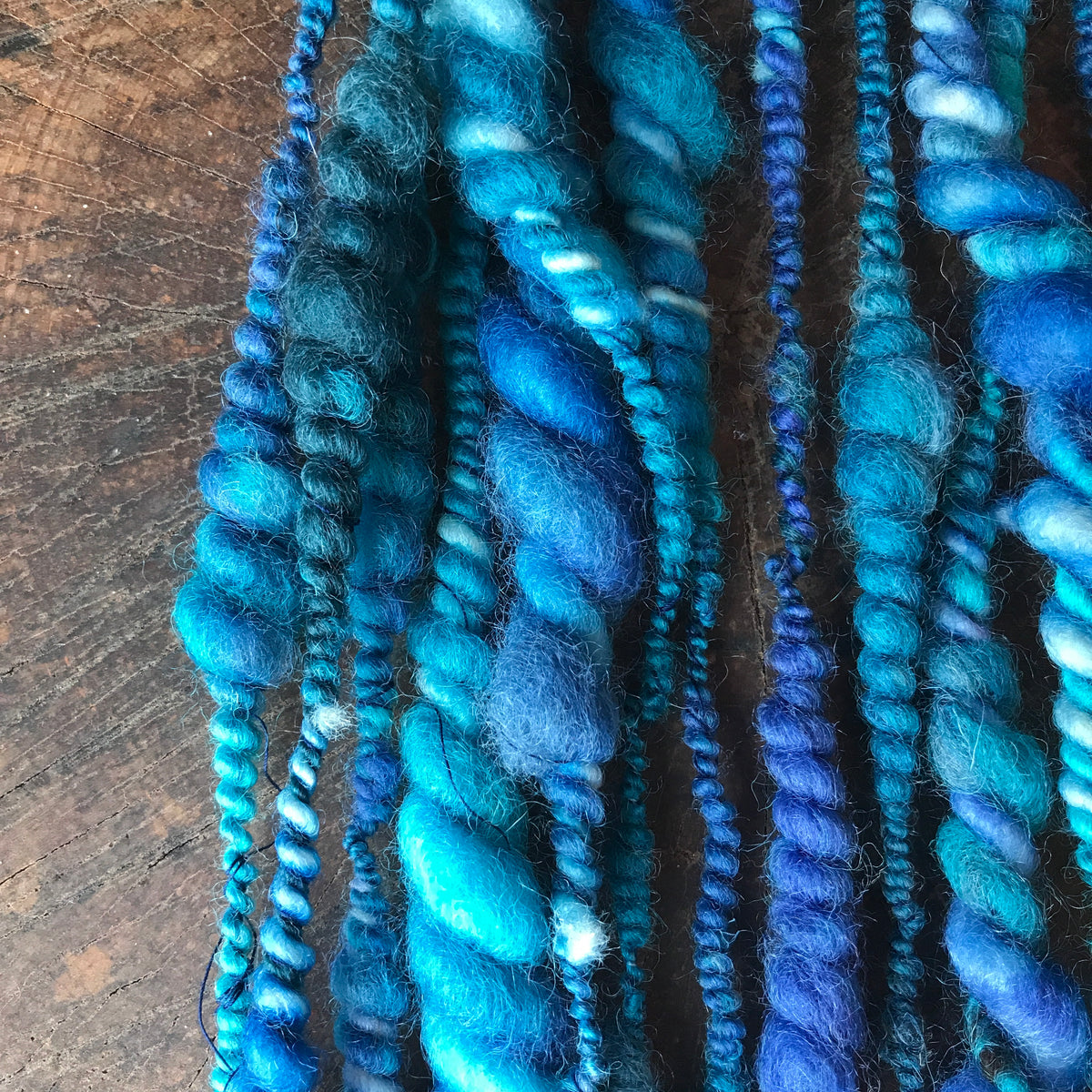 Blue  art yarn 100g - Mynoush