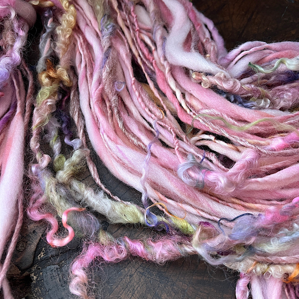 Fresh bouquet art yarn single