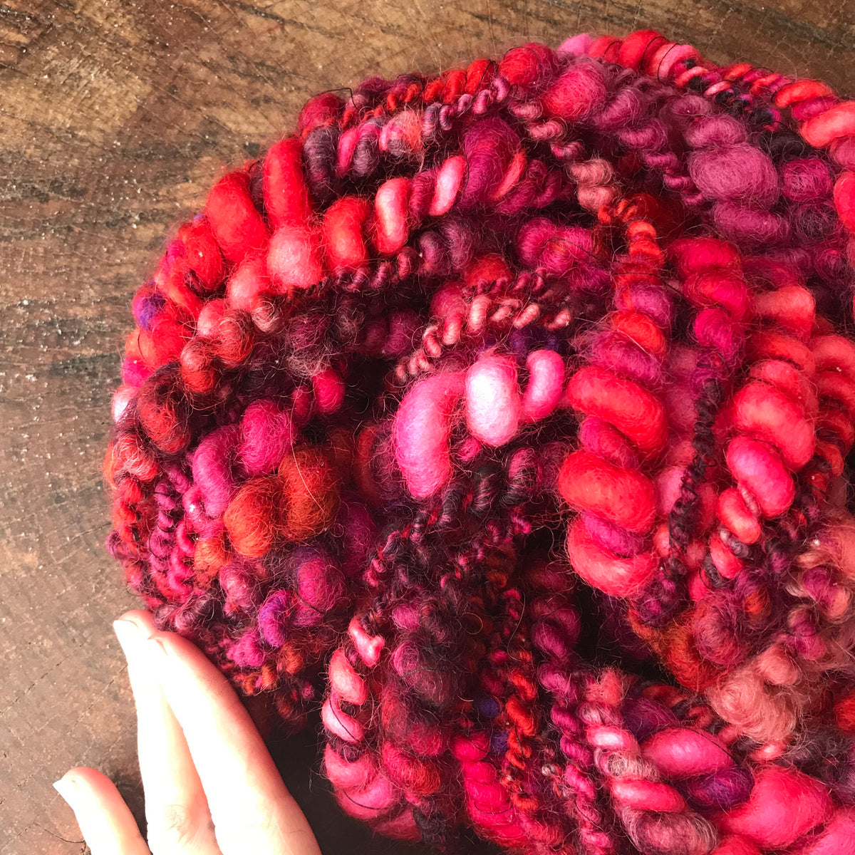 Red art yarn 100g - Mynoush