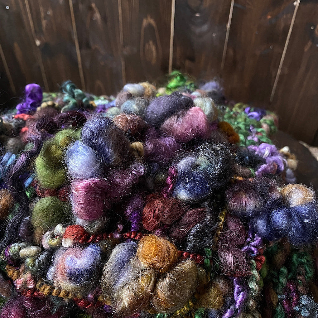 The Peculiar - Woven scarf