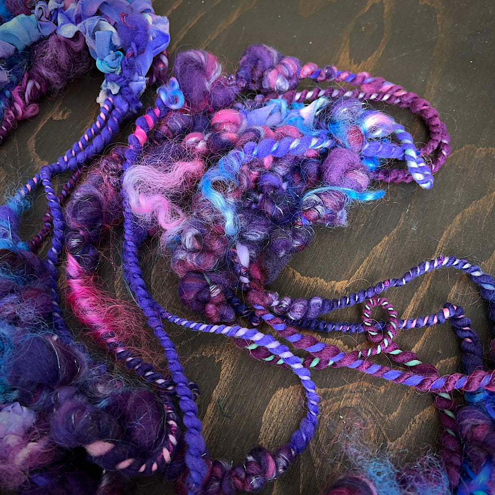 Art yarn for weaving