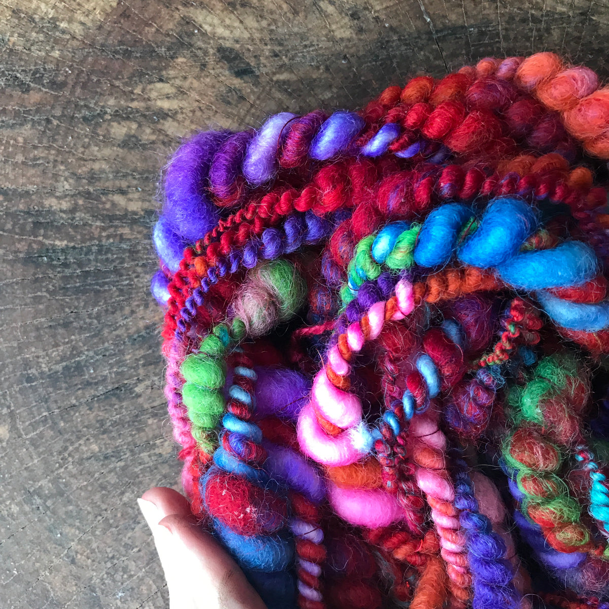 Red rainbow yarn 25g - Mynoush