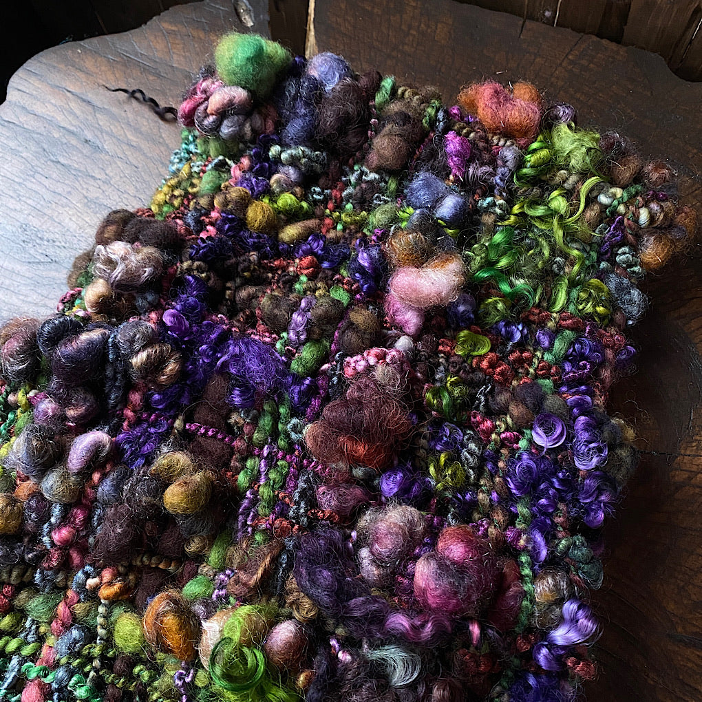 The Peculiar - Woven scarf