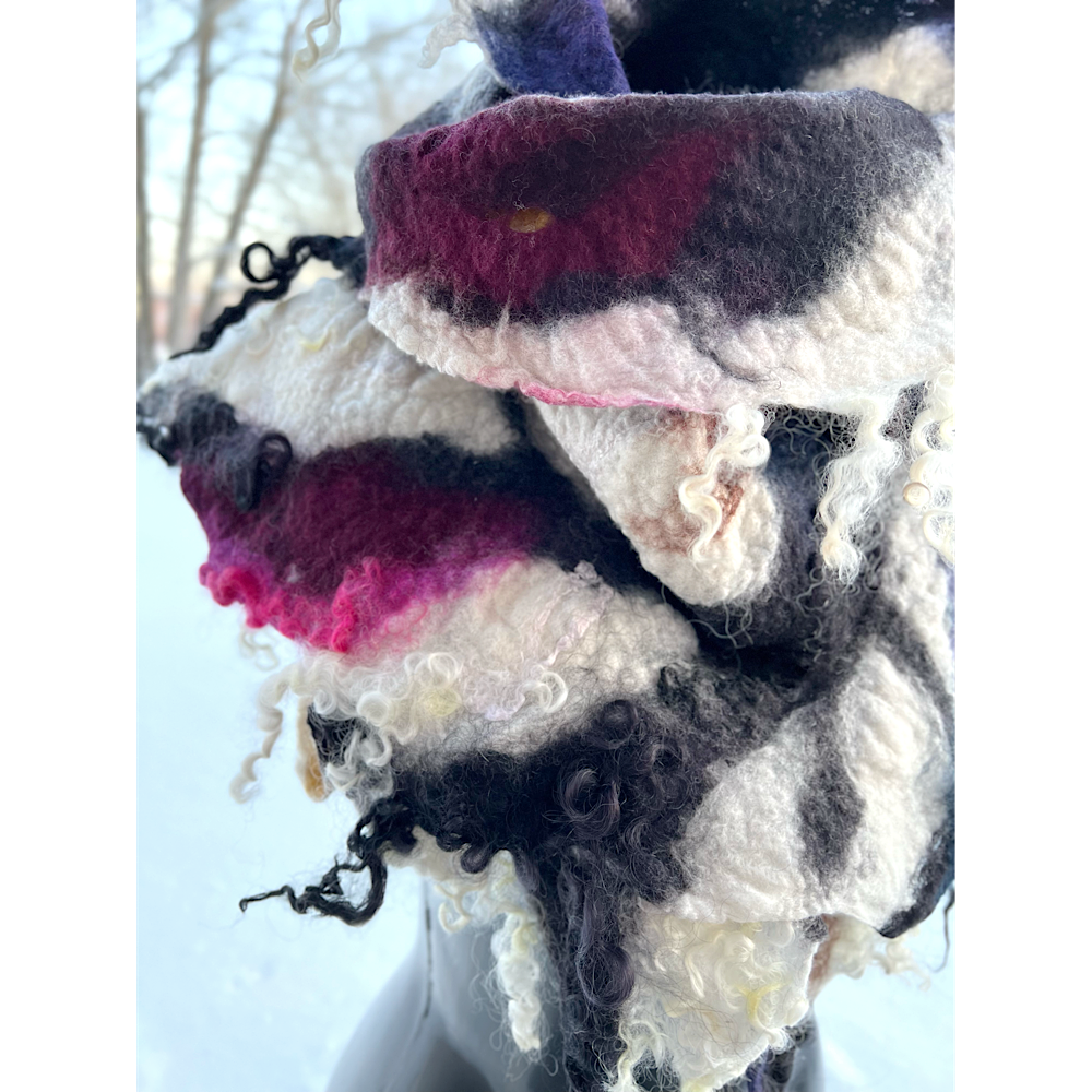 Felted scarf 2023