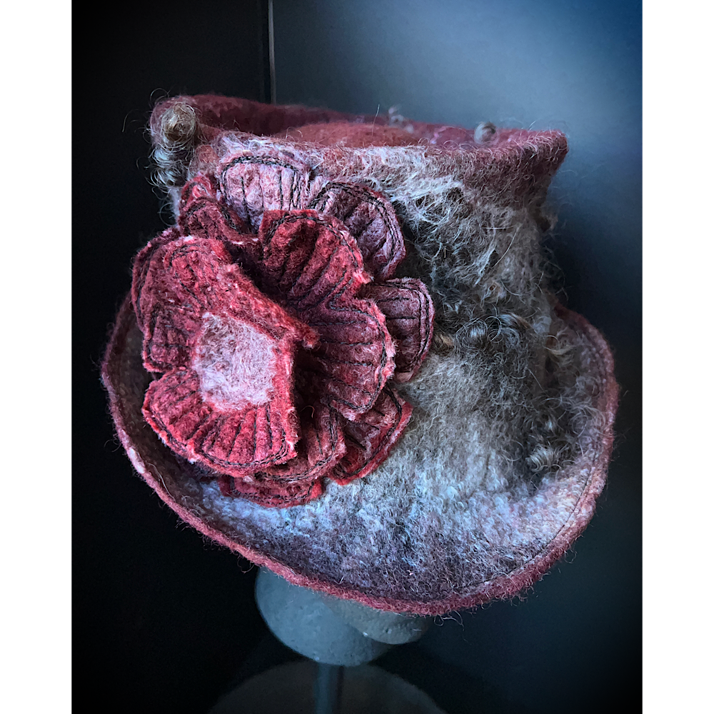 Felted top hat with rose - 23.5”