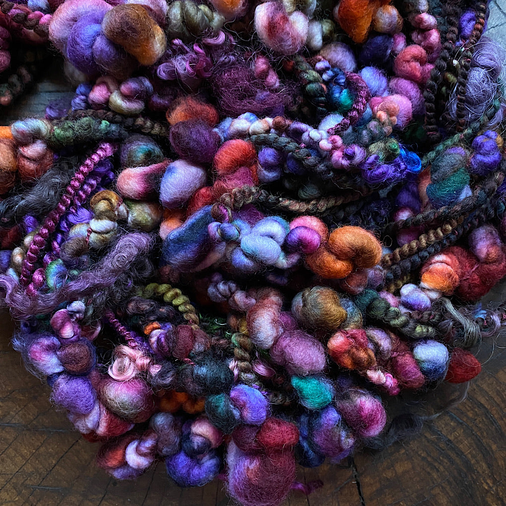 Crépuscule 5 art yarn