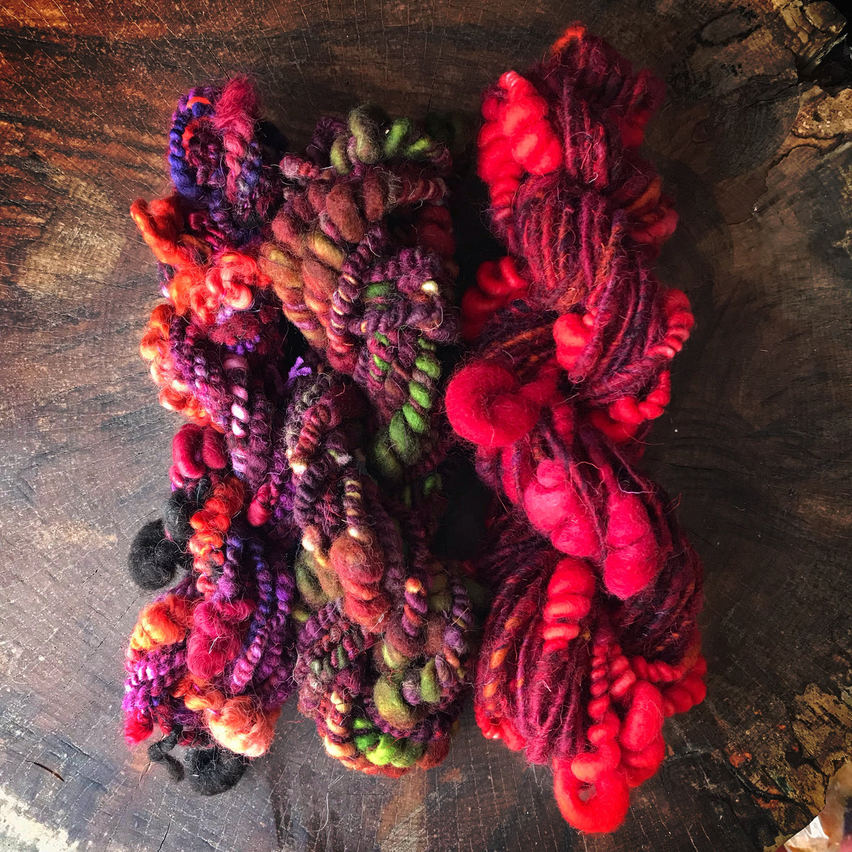 RESERVE Louise D. Red hand spun art yarn - 200 g - Mynoush