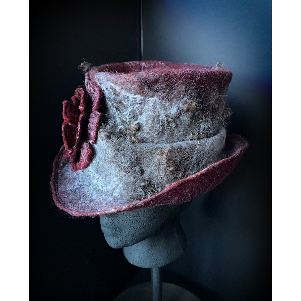 Felted top hat with rose - 23.5”