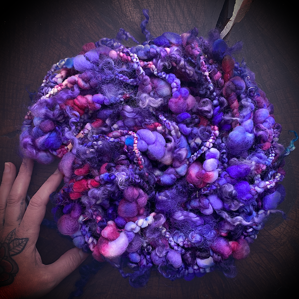 The Purple one - Jumbo boucle Art yarn