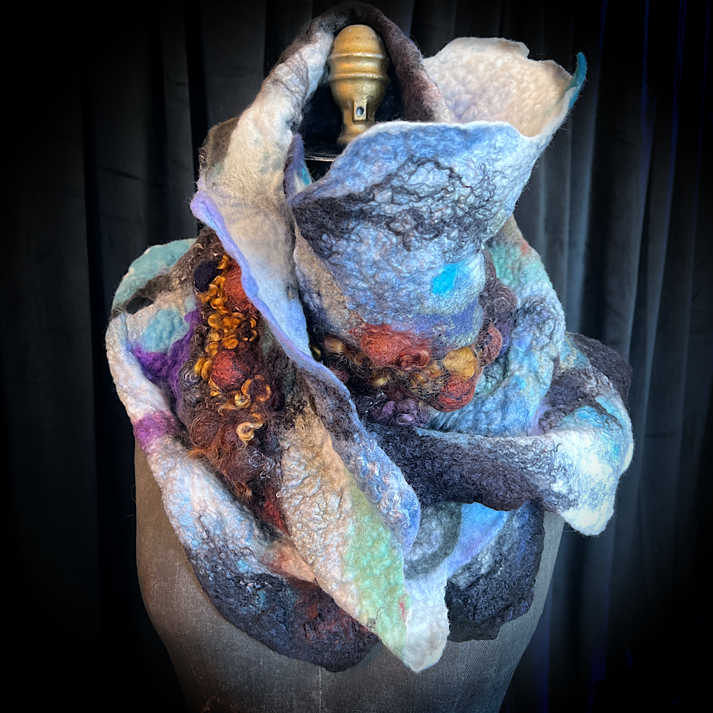 2022 Landscape serie  - Polar Sun - felted scarf