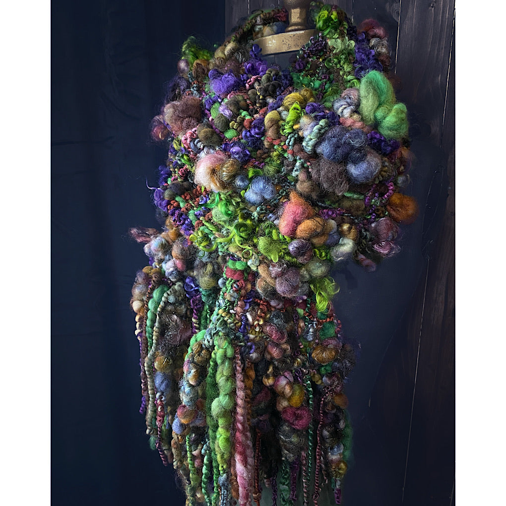 The Peculiar - Woven scarf