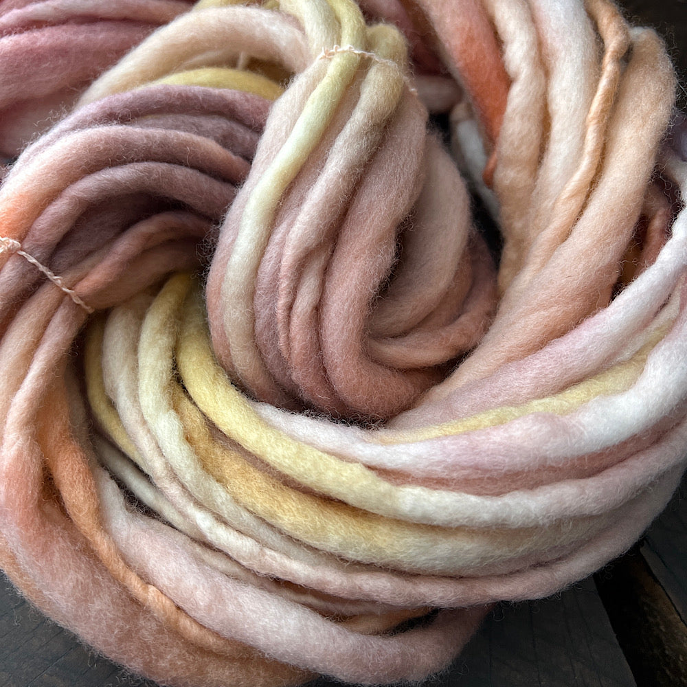 Blurry sunset hand spun single yarn