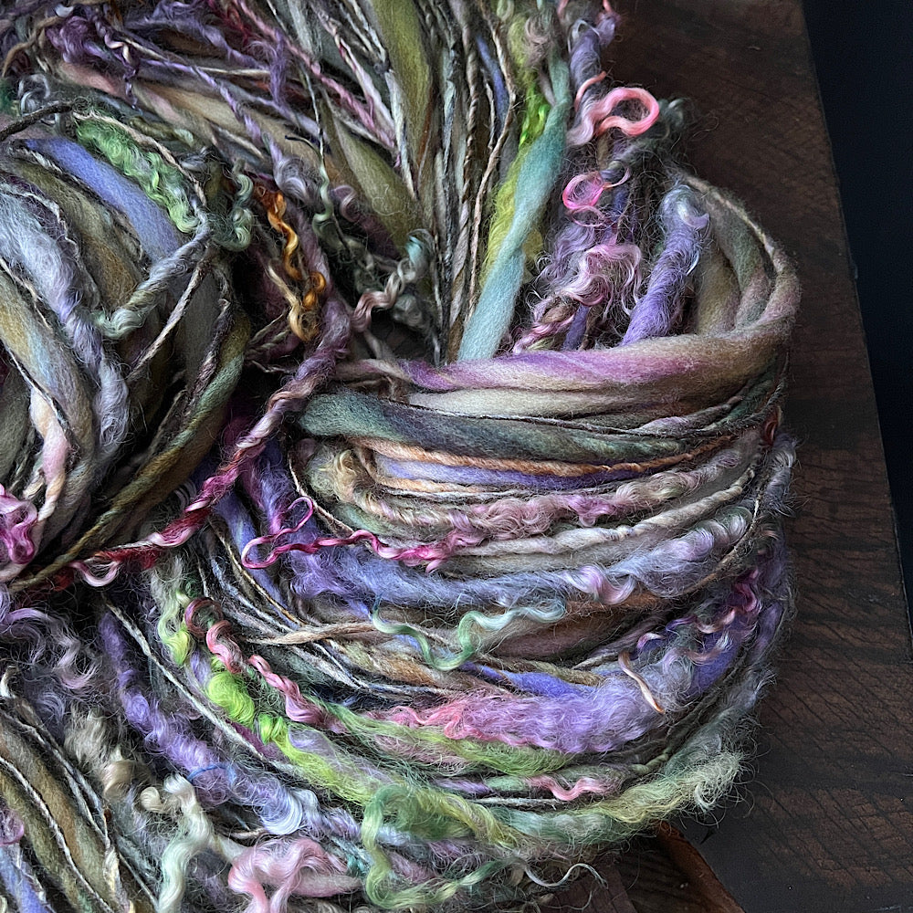 A fairy breath art yarn single