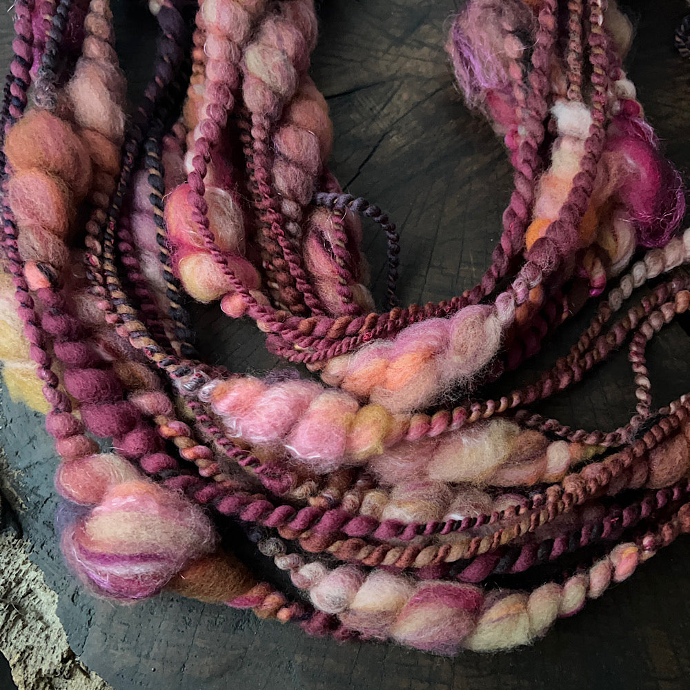 Art yarn for weaving