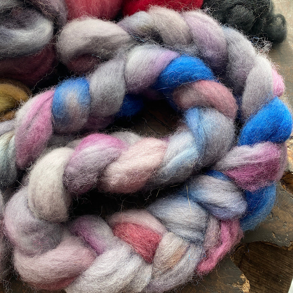 Mixed roving ends fibre pack