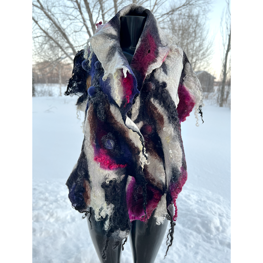 Felted scarf 2023
