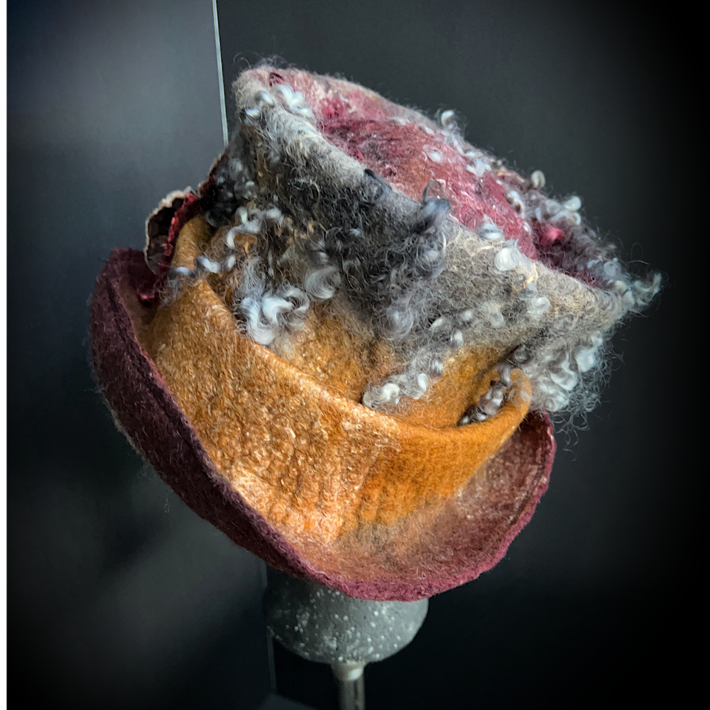 Felted top hat with rose - 23.5”