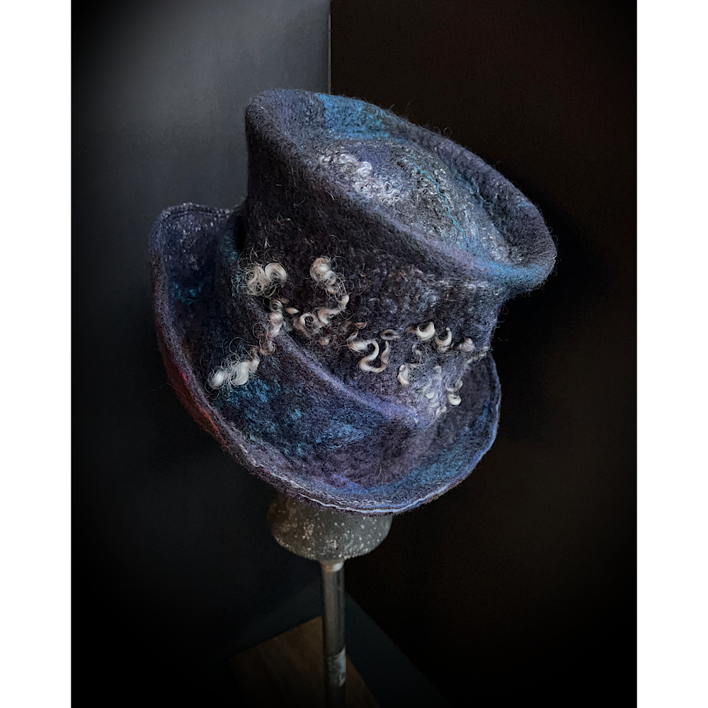 Felted top hat with flower - 23.5”