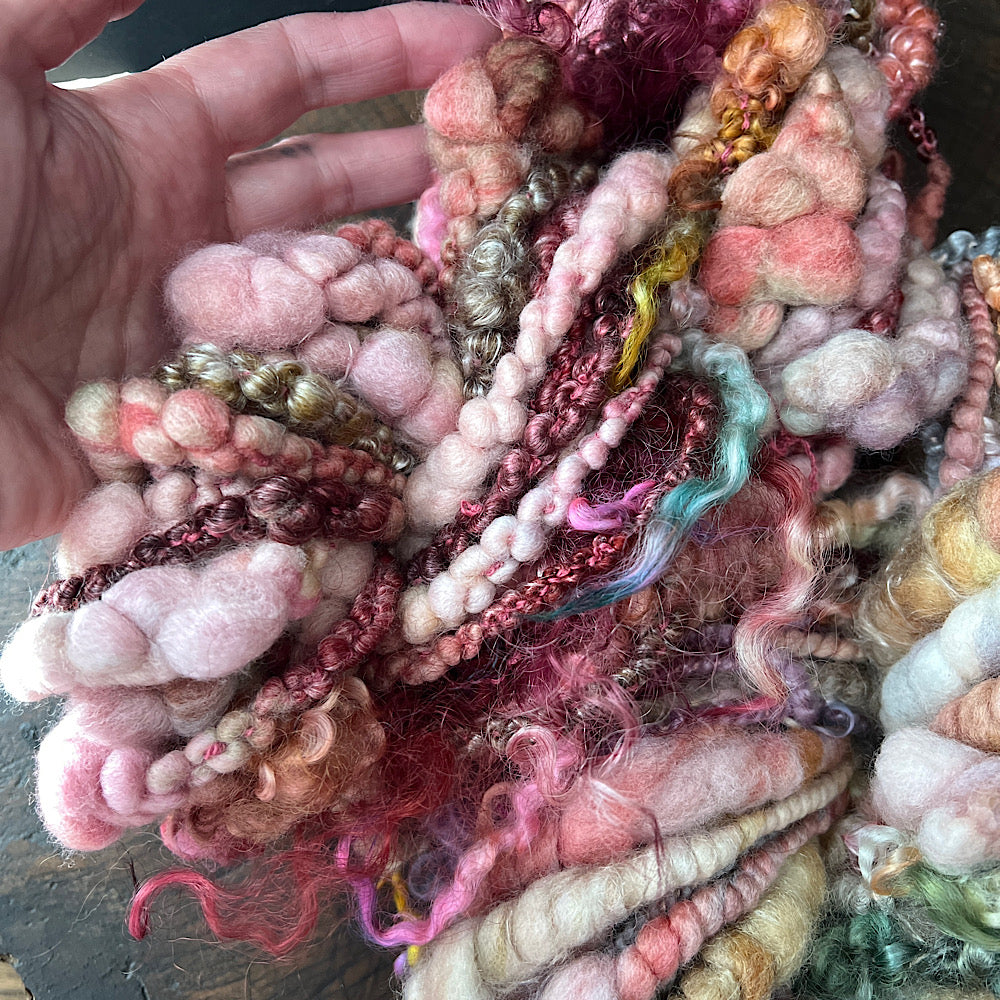 Golden rose - set of jumbo art yarn