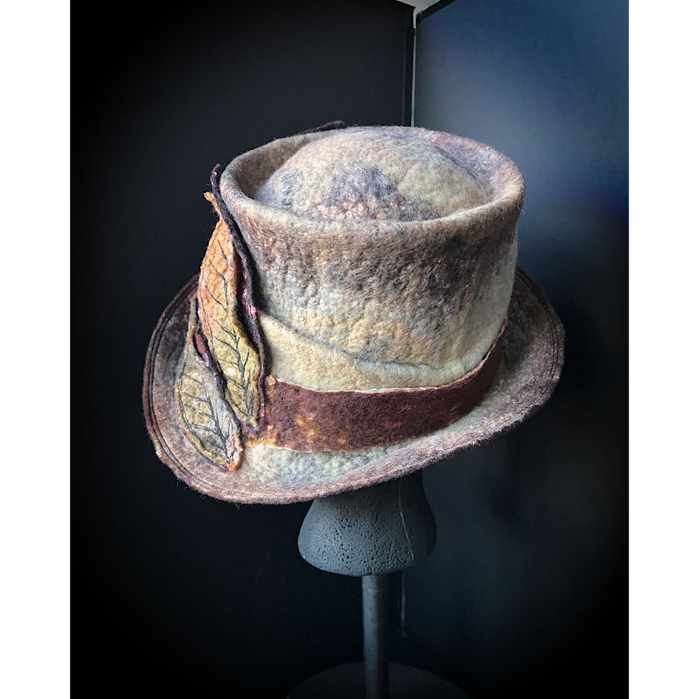 Felted top hat with leaves - 23.5”