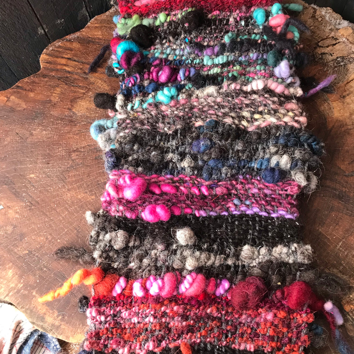 Black scarf 100% Wool - Foulard 100% laine noir - Mynoush