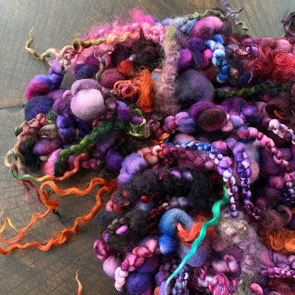 Mina Jumbo boucle art yarn