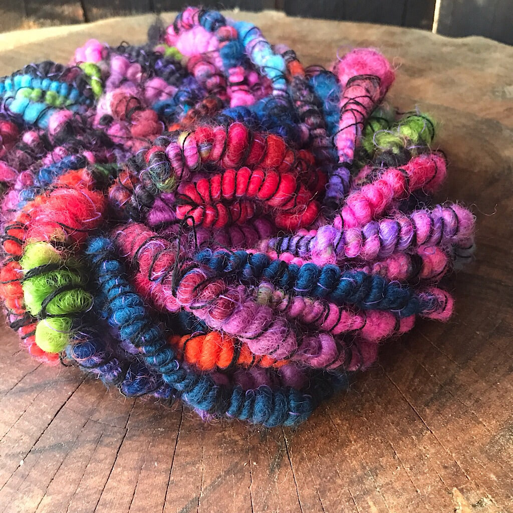Super coiled art yarn