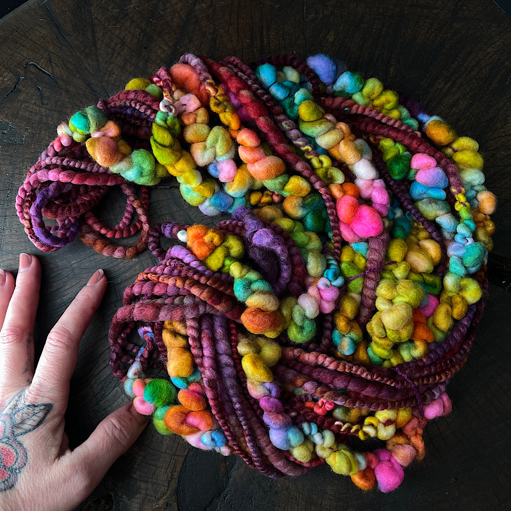 Carnavalesque - bubbly art yarn