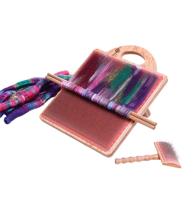 Ashford blending board 12”x12” lacquered | Planche à faire des rolags | 12” x 12” - Mynoush