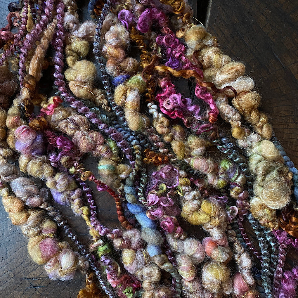 Clair-obscur Rich golden Signature Art yarn