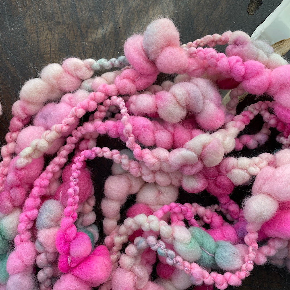 CUSTOM Menthe aux fraises  Jumbo boucle Art yarn