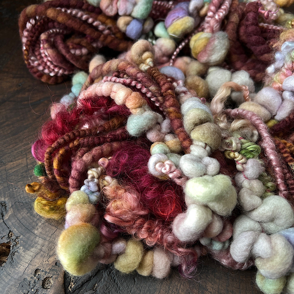Rose wood - bubbly art yarn