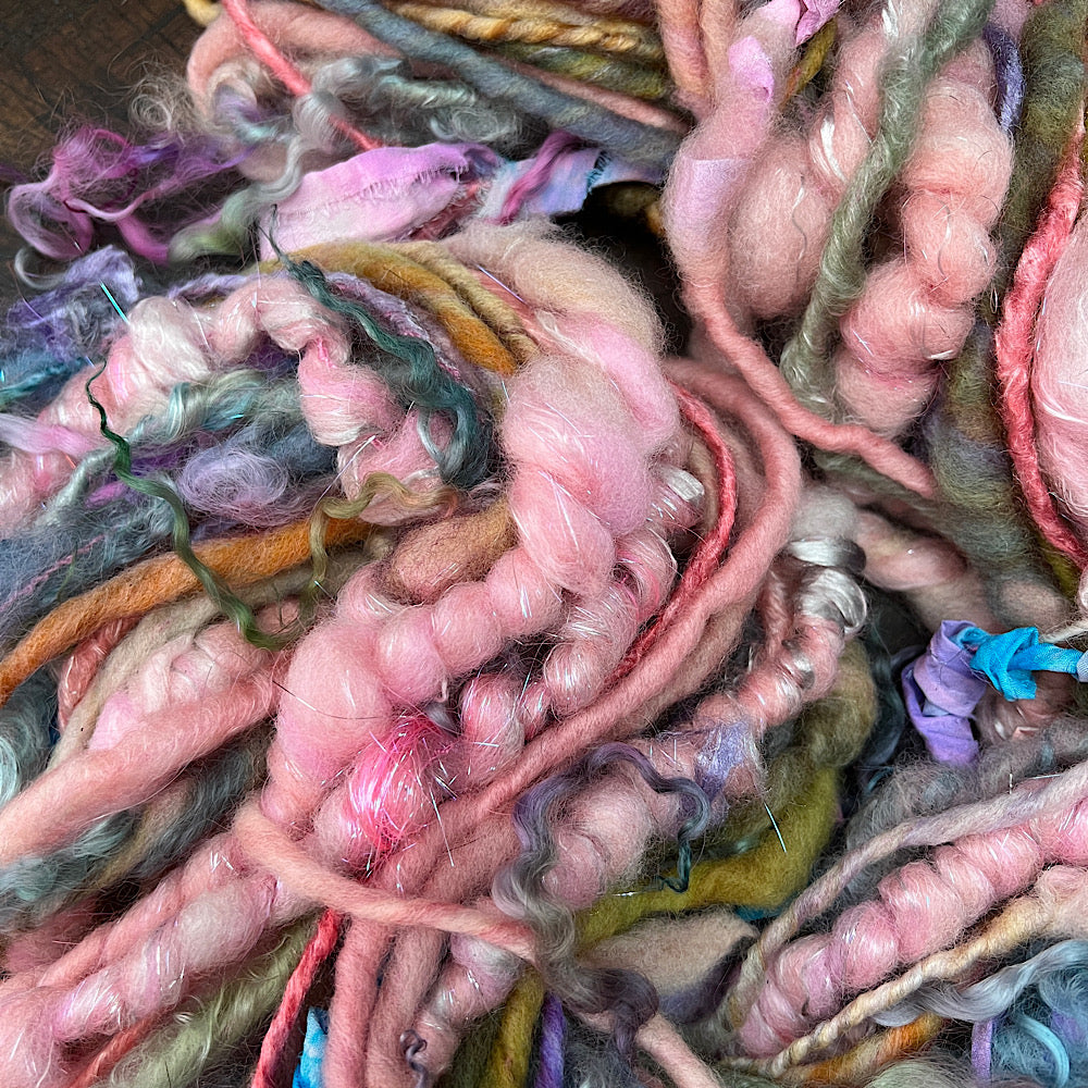 Antoinette art yarn single