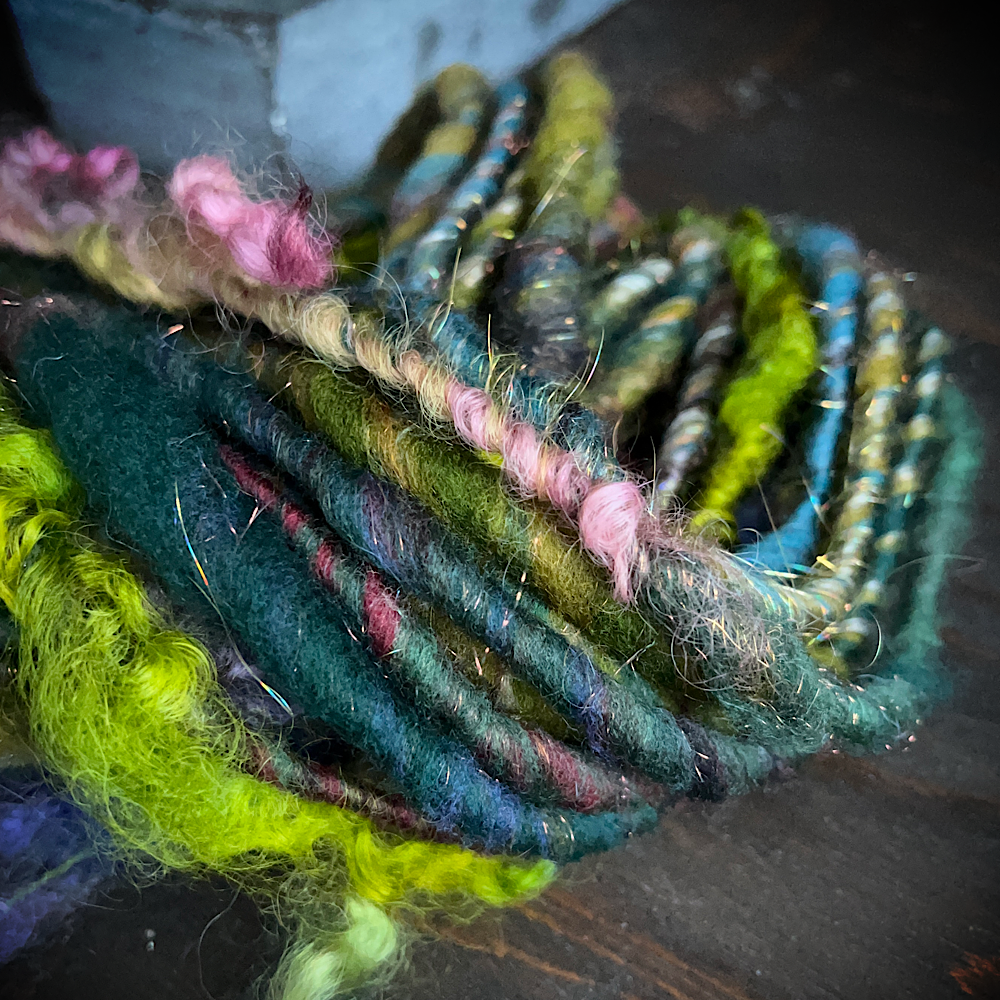 Core spun weaving yarn