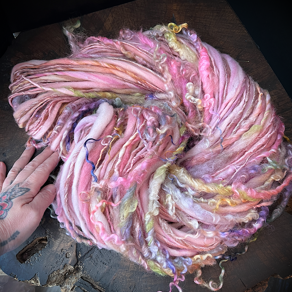 Fresh bouquet art yarn single