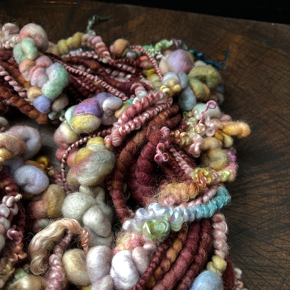 Rose wood - bubbly art yarn
