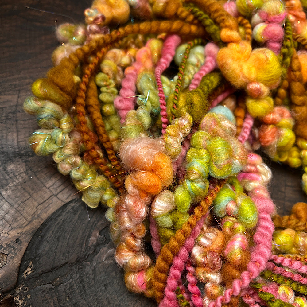 Pamplemousse bubbly art yarn