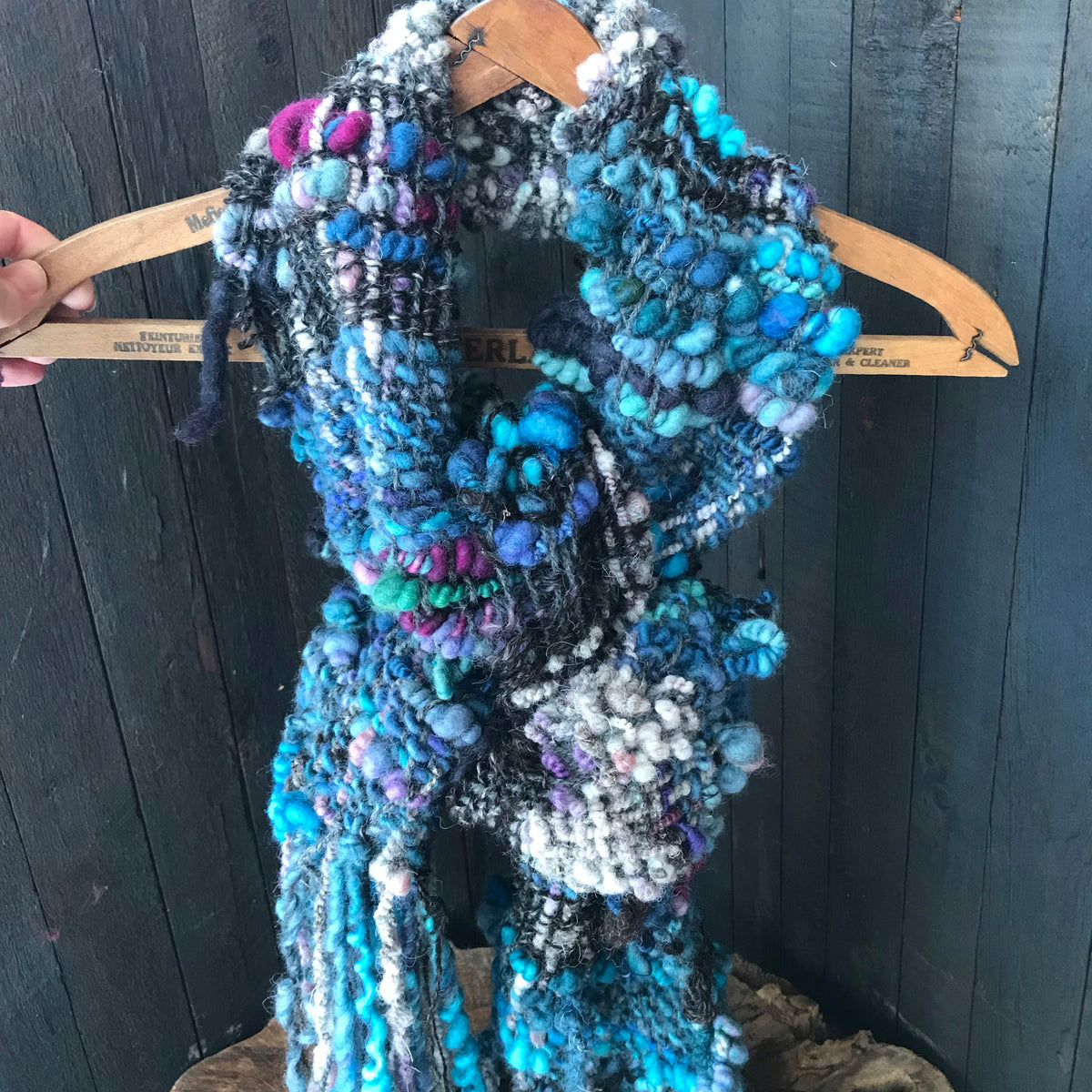 Blue hand woven scarf 100% Wool Hand woven 84”x9” Foulard bleu en laine tissé main 84”x9” - Mynoush