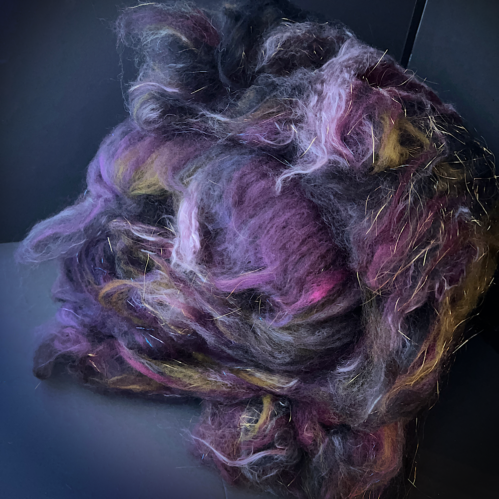 Batt for spinning yarn