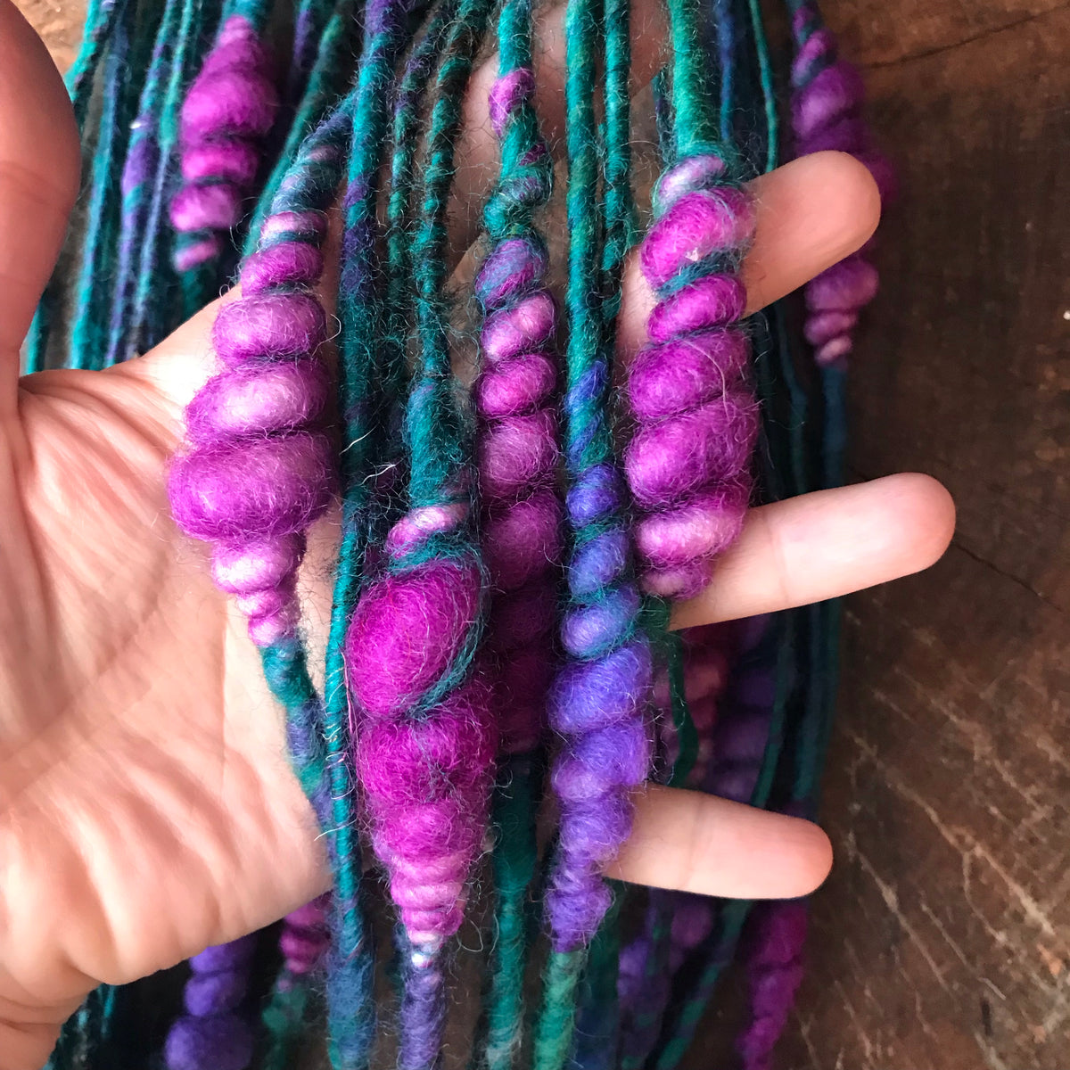 RESERVE Louise D. Teal purple art yarn 100g 31y - Mynoush