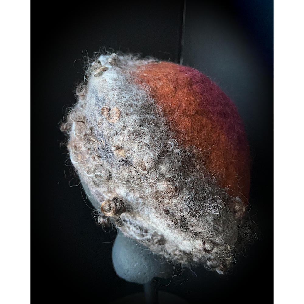 Felted beret with leaves size 22“ small