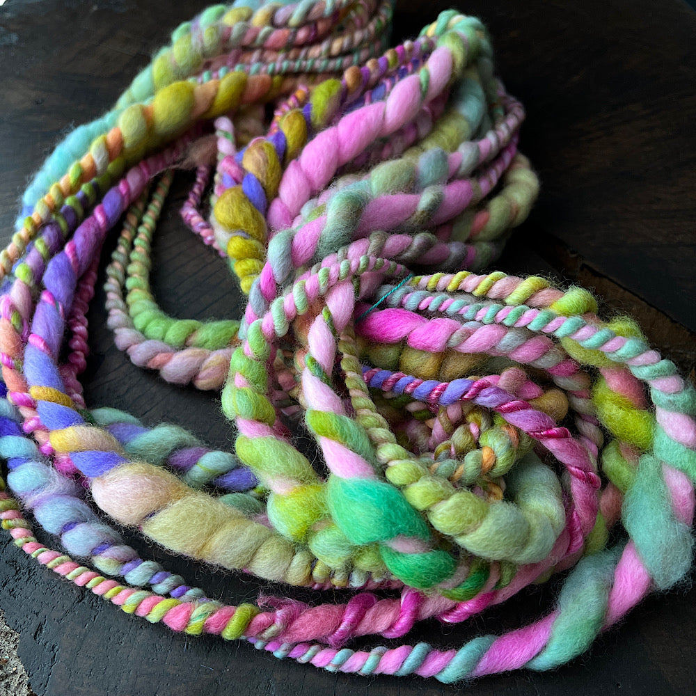 Shy Frog - jumbo 2 ply spiral art yarn