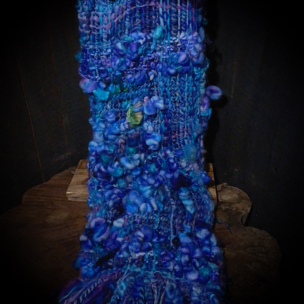 Lady Blue woven scarf