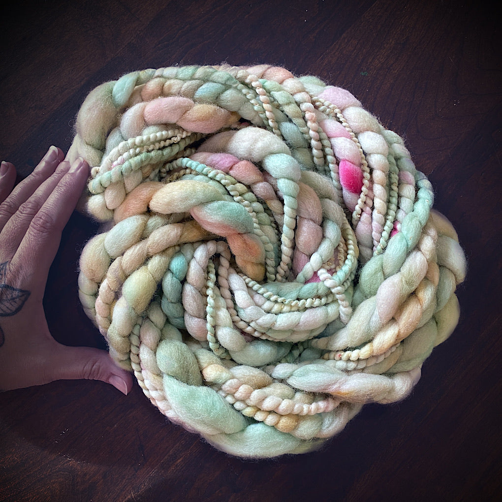 Menthe antique jumbo spiral merino yarn