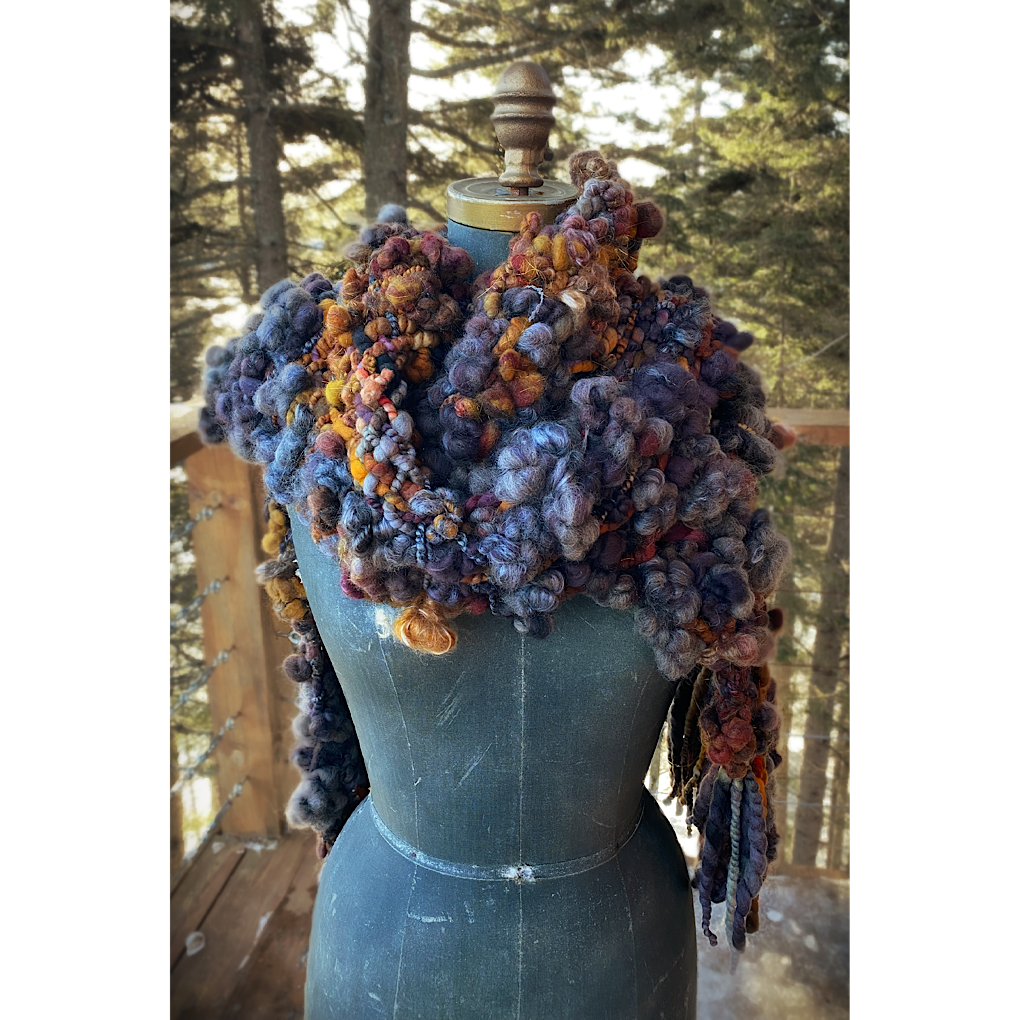 Beside the fireplace - Woven scarf - COMING SOON