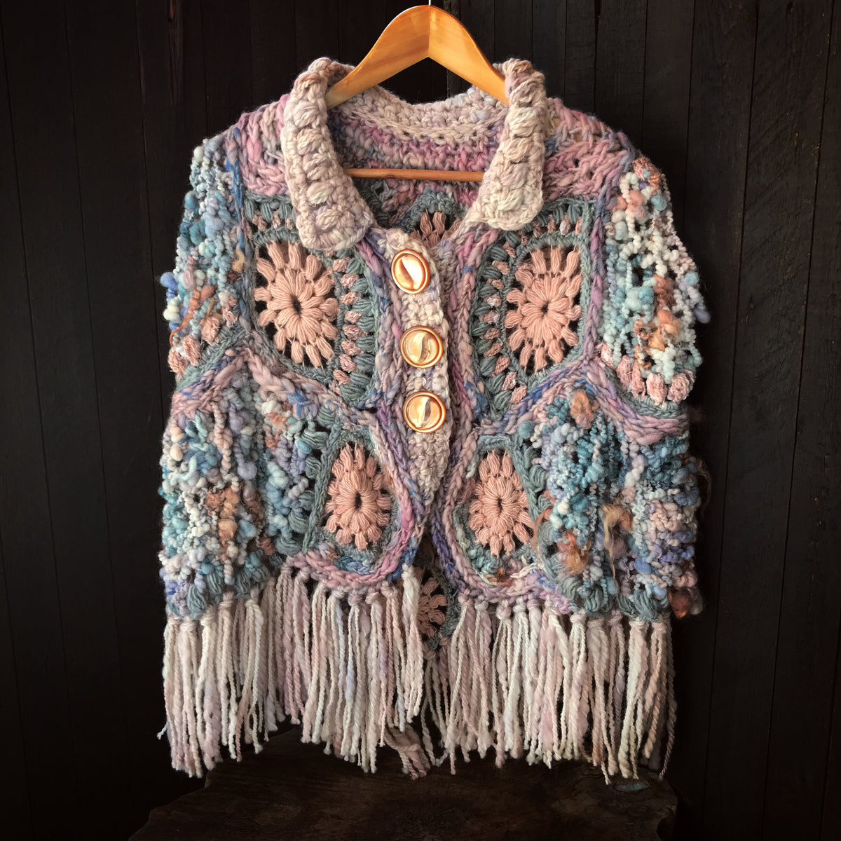 Purple crochet poncho Châle en laine - Mynoush