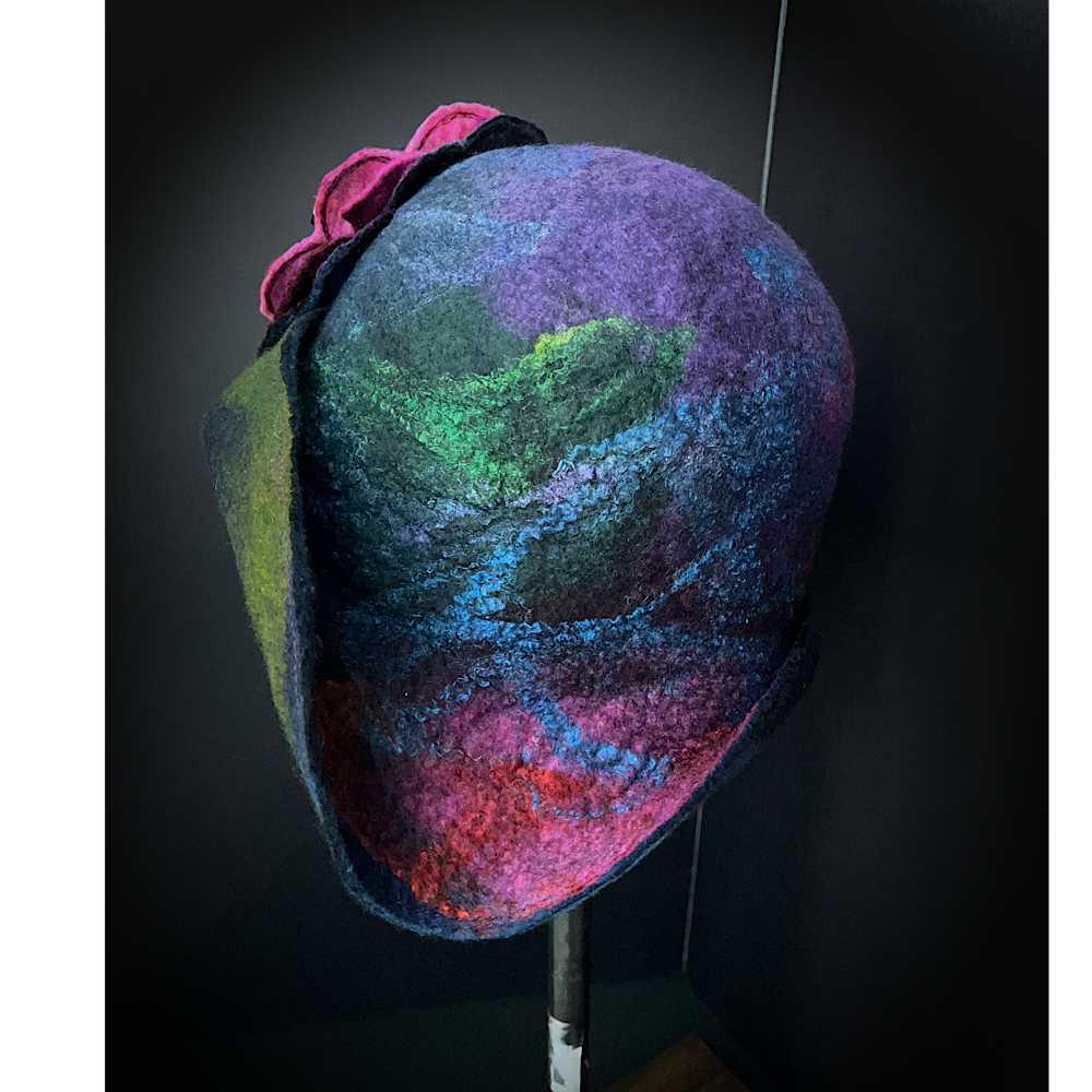 Felted flapper’s hat with rose size 24” large
