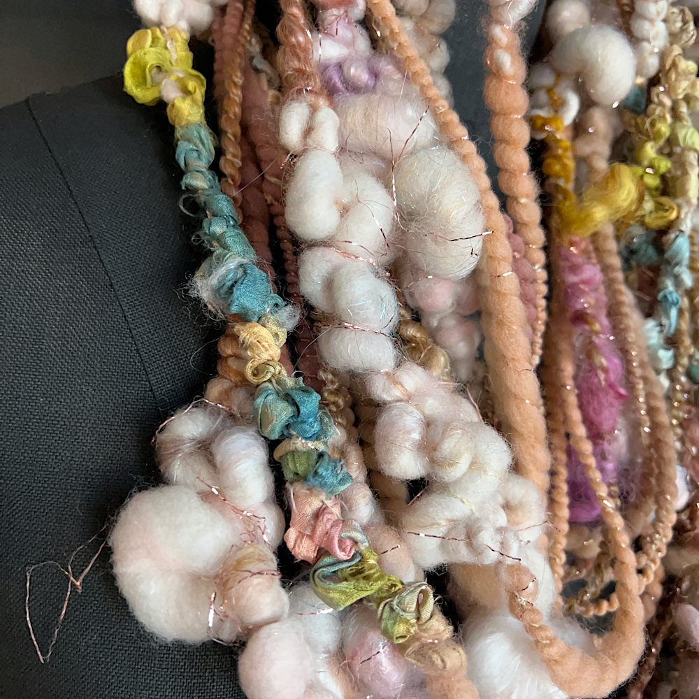 Art yarn for weaving