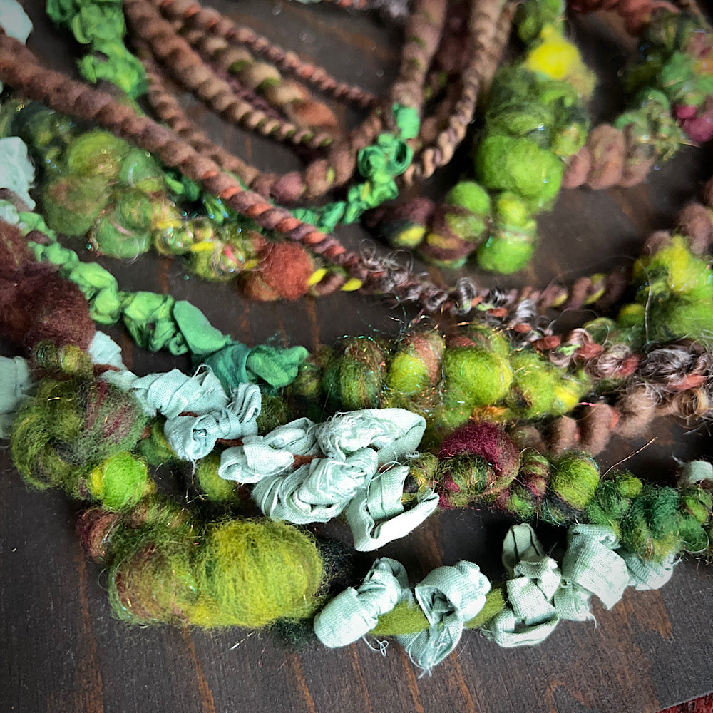 Art yarn for weaving